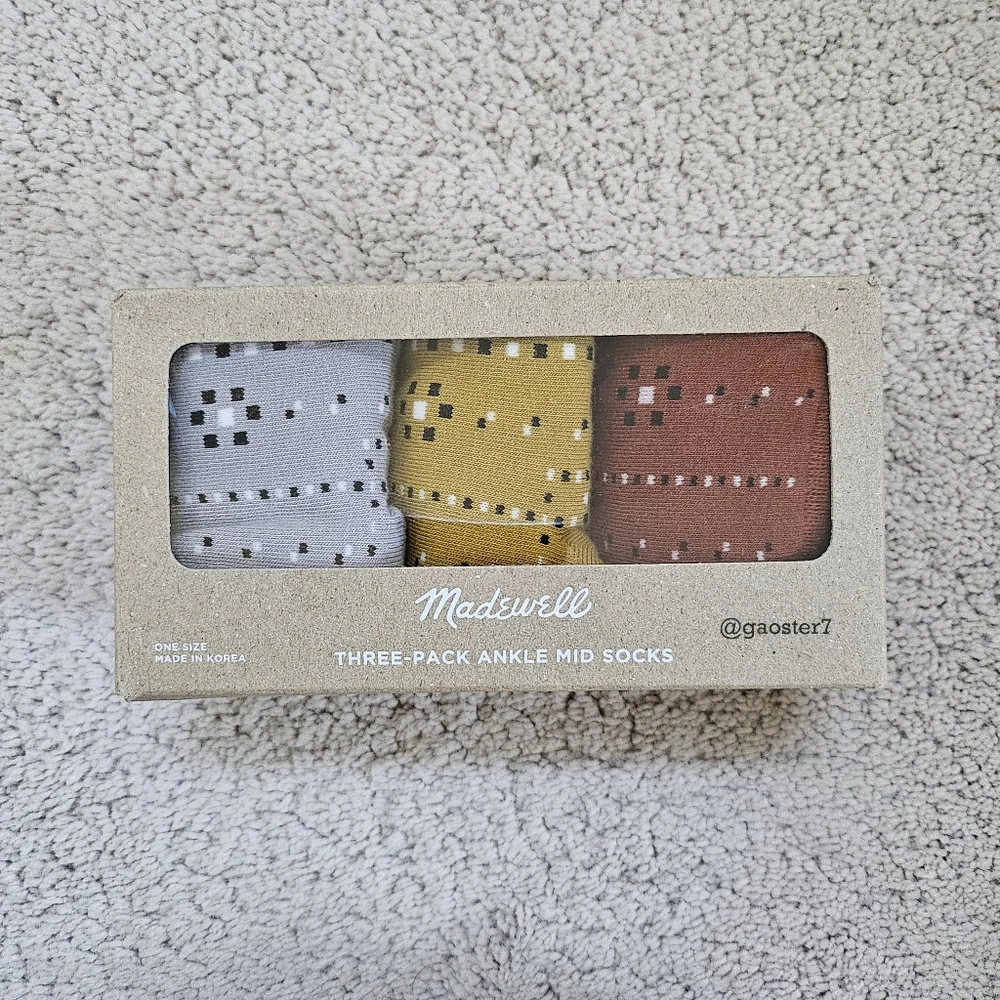 Madewell Three-Pack Bandana Ankle Socks - Picture 2 of 4
